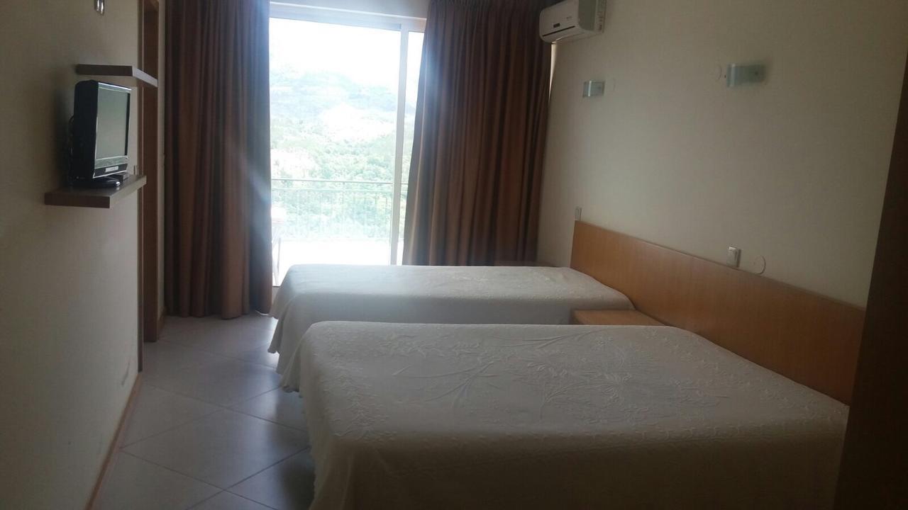 Refugio Do Geres Bed & Breakfast Alamela ภายนอก รูปภาพ